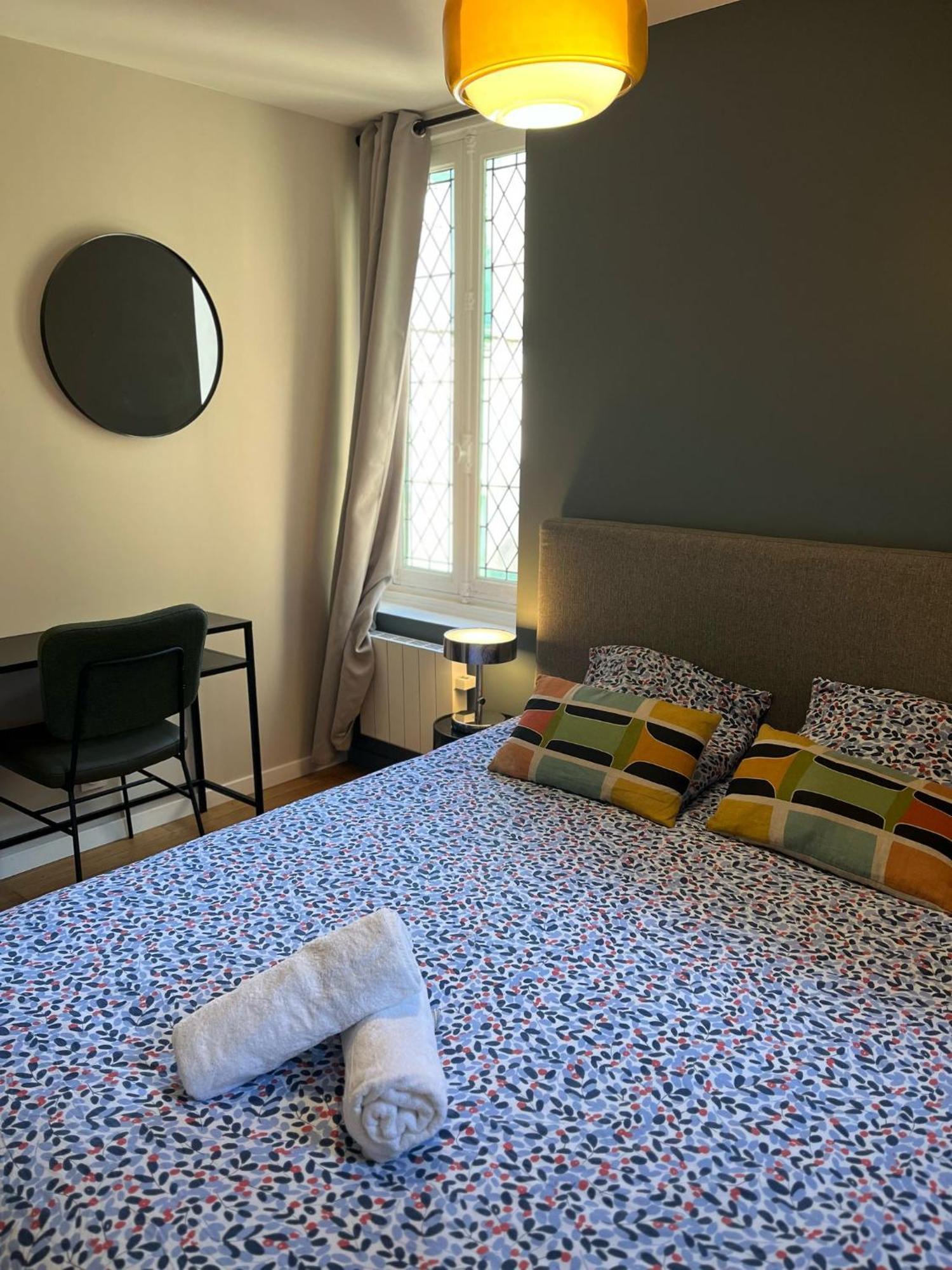 Le Petit Chateau Du Docteur Cambournac Bourges Zewnętrze zdjęcie